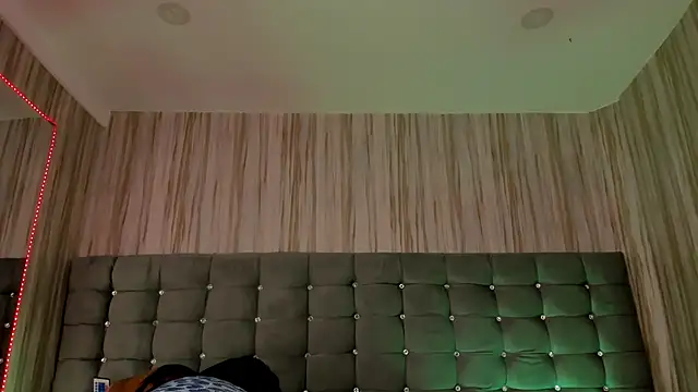 Poacahontasfg online show from 03-23-26, 04:01