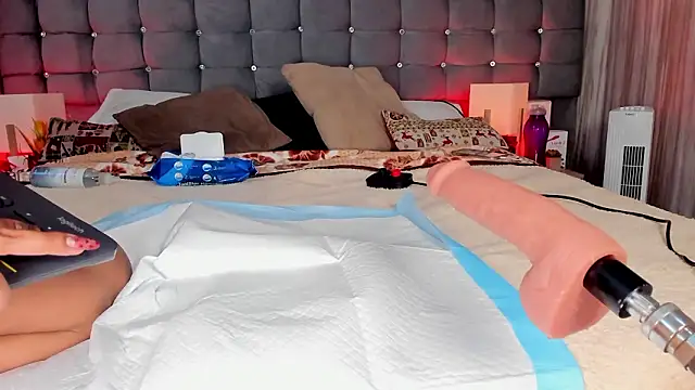 Poacahontasfg online show from 03-17-26, 04:04