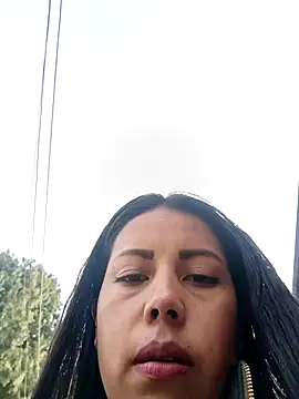 Snapshot of _andrea30 chatting on 09-15-25, 11:43  andrea30 online show from 09-15-25, 11:43