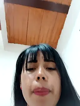 Snapshot of _andrea30 chatting on 03-04-25, 03:48  andrea30 online show from 03-04-25, 03:48