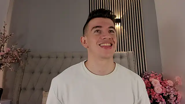 MikaelSlow online show from 12-01-25, 07:48