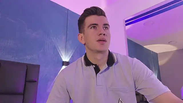 MikaelSlow online show from 04-02-26, 03:35