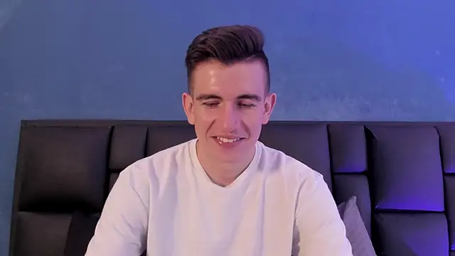 MikaelSlow online show from 01-19-26, 02:15