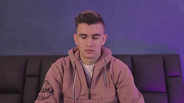 MikaelSlow online show from 03-27-26, 03:37