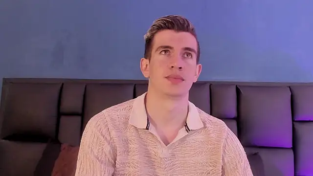 MikaelSlow online show from 02-08-26, 04:43