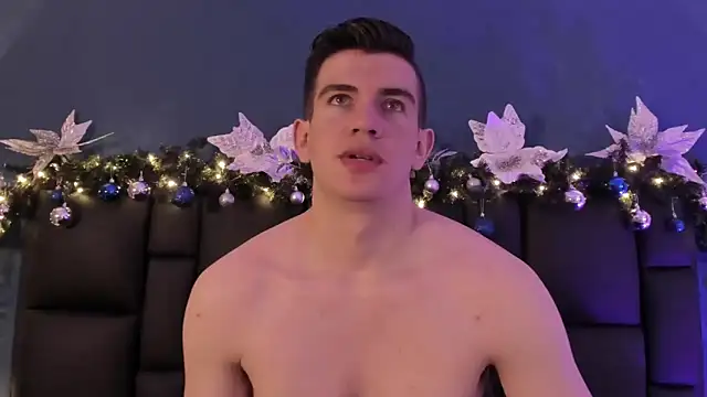 MikaelSlow online show from 12-20-25, 03:42