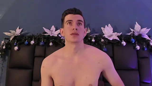 MikaelSlow online show from 12-21-25, 08:20