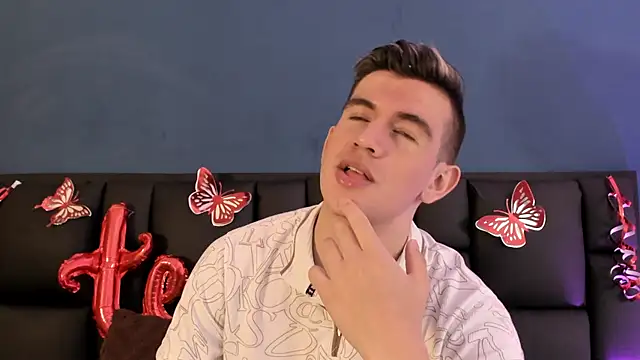 MikaelSlow online show from 02-15-26, 03:29