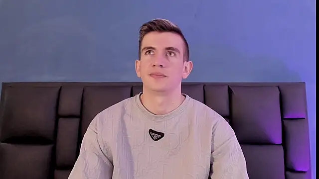 MikaelSlow online show from 02-19-26, 03:25