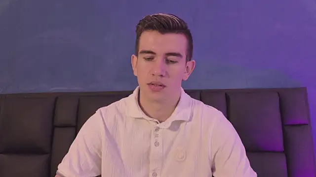 MikaelSlow online show from 03-25-26, 04:23