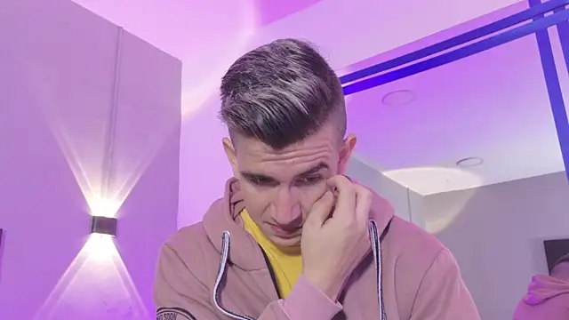 MikaelSlow online show from 04-09-26, 03:52