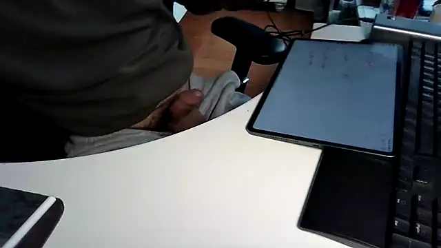 big-pig online show from 02-24-26, 06:25