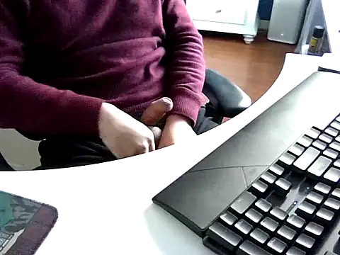 big-pig online show from 12-28-24, 06:28