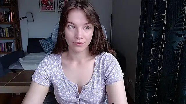 Snapshot of kenzie_x chatting on 07-15-26, 04:19 kenzie x online show from 07-15-26, 04:19