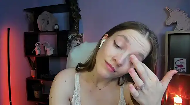 Snapshot of kenzie_x chatting on 02-06-25, 11:53 kenzie x online show from 02-06-25, 11:53