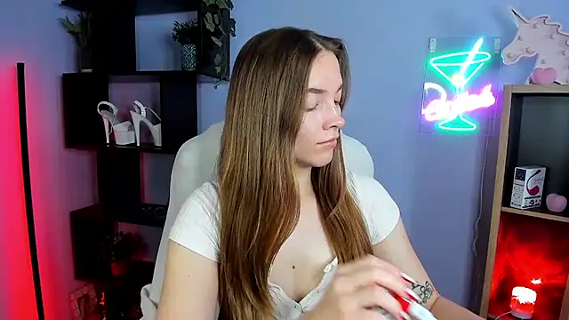 Snapshot of kenzie_x chatting on 10-08-25, 06:48 kenzie x online show from 10-08-25, 06:48