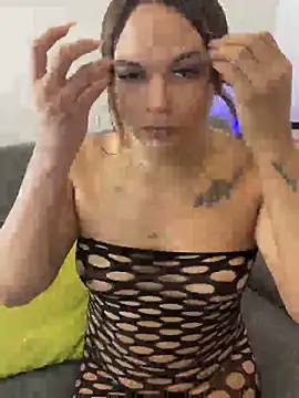 Snapshot of Samara_Hillss chatting on 06-03-26, 01:34 Samara Hillss online show from 06-03-26, 01:34
