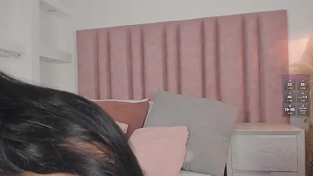 im alejandra  online show from 05-08-26, 04:27