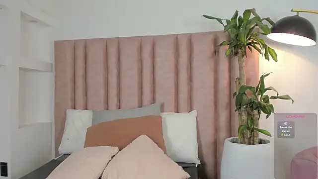 im alejandra  online show from 01-10-26, 04:41