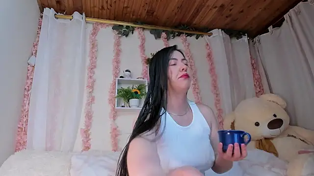 Idara and Edahi01 online show from 01-10-26, 01:06