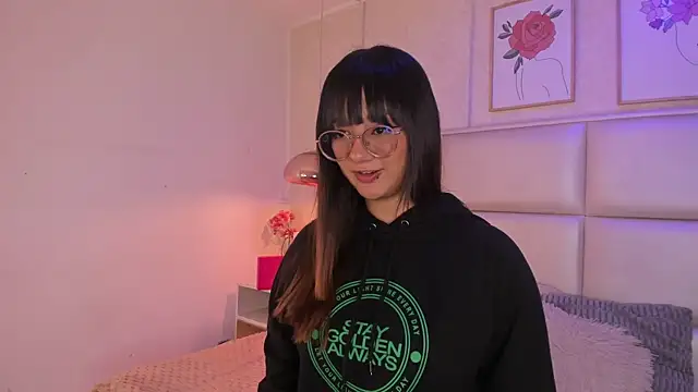 Aily Yozuko online show from 06-19-26, 03:12