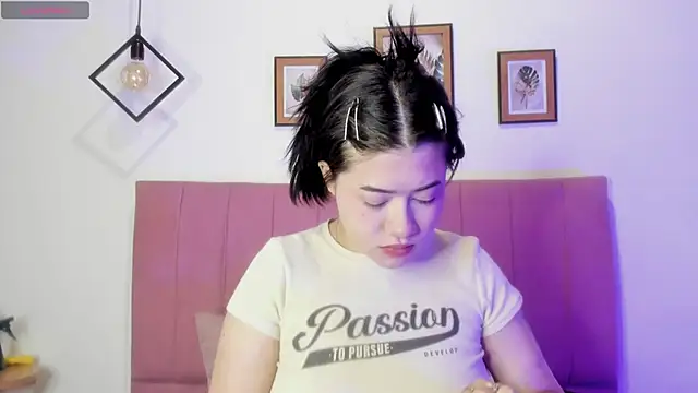 GENNESIS LOVE online show from 11-11-25, 03:12