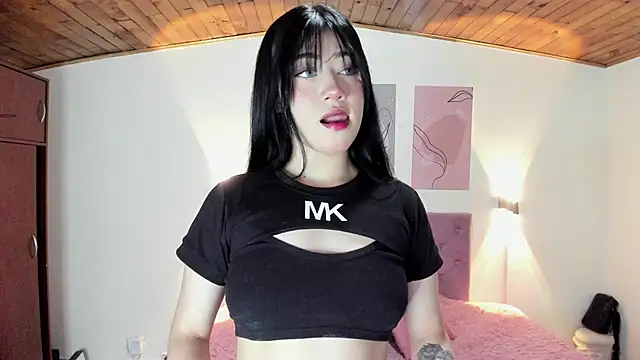 Snapshot of GENNESIS_LOVE chatting on 02-09-25, 01:11 GENNESIS LOVE online show from 02-09-25, 01:11