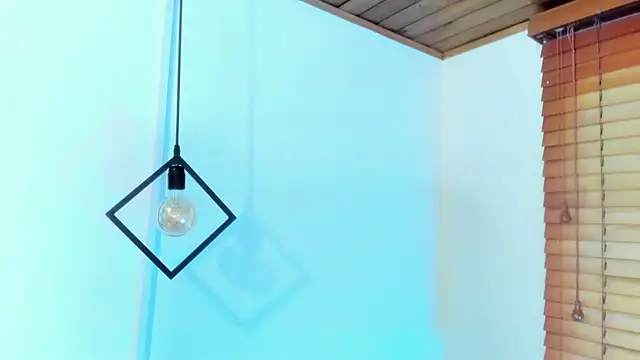 GENNESIS LOVE online show from 11-12-25, 04:27