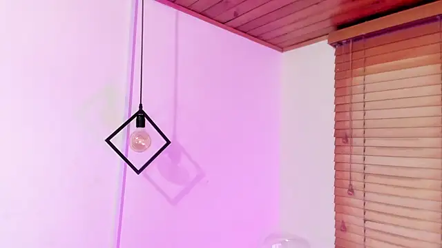 GENNESIS LOVE online show from 12-19-25, 03:21