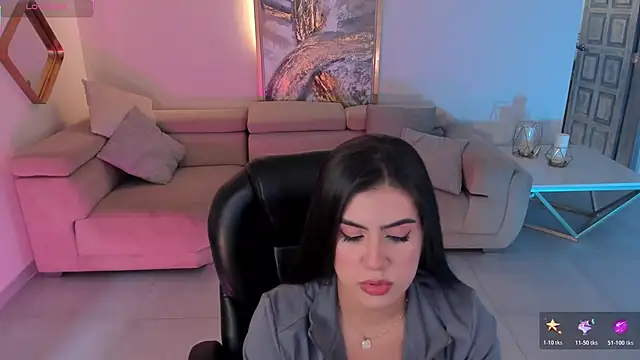 AngelicaVega online show from 11-18-25, 07:17