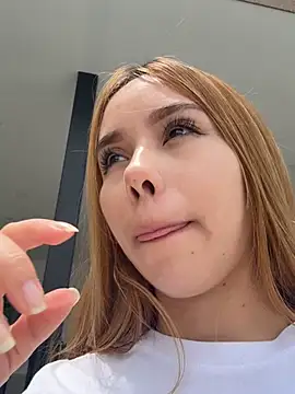 CarolineGraceX online show from 03-03-26, 04:36