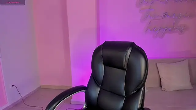 DonnaStonne online show from 09-28-25, 11:55