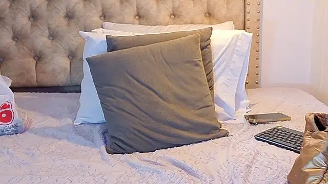 Snapshot of Anya_Texas chatting on 02-08-26, 07:44 Anya Texas online show from 02-08-26, 07:44