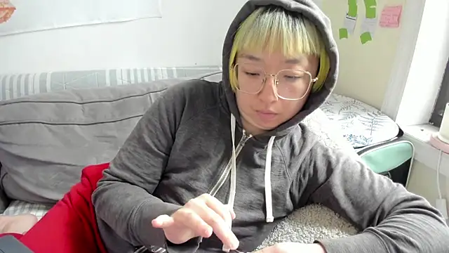 luxgray online show from 05-11-26, 04:59