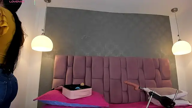 Snapshot of brithanyadams23 chatting on 03-21-25, 11:01 brithanyadams23 online show from 03-21-25, 11:01