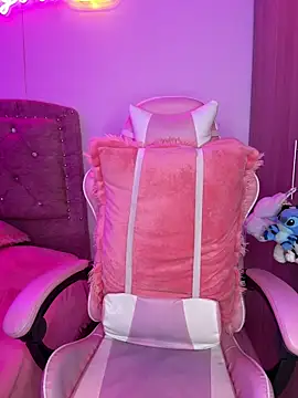 YovngBaby online show from 04-17-26, 04:37