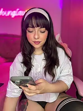 YovngBaby online show from 06-19-26, 04:18