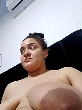 Liancy online show from 04-04-26, 03:13