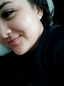 Snapshot of Liancy chatting on 02-16-25, 04:20 Liancy online show from 02-16-25, 04:20