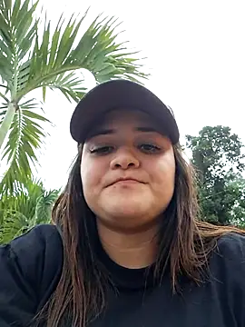 Snapshot of Liancy chatting on 03-01-25, 10:53 Liancy online show from 03-01-25, 10:53