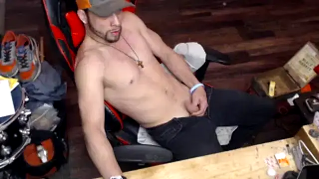 tongueispowerr6d9 online show from 05-04-26, 06:06