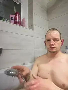 hawkyyy71222 online show from 02-07-25, 12:31