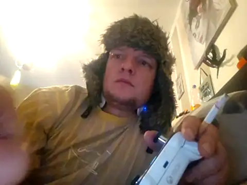 hawkyyy71222 online show from 12-03-25, 10:47