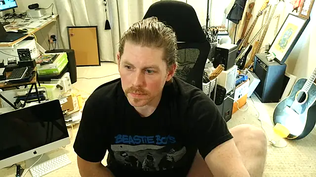 Rock Pierce online show from 06-19-26, 07:30