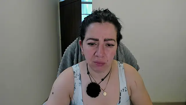 Snapshot of Im_coco chatting on 06-03-26, 12:50 Im coco online show from 06-03-26, 12:50