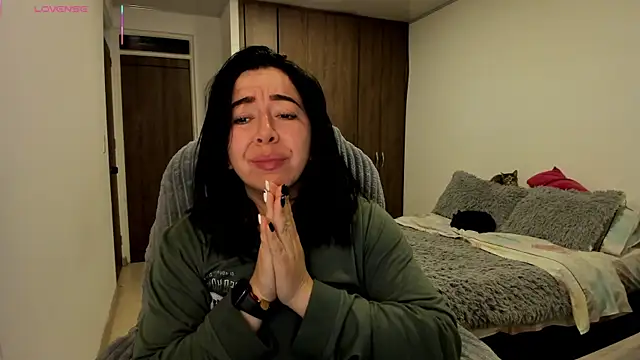 Im coco online show from 02-14-26, 01:39