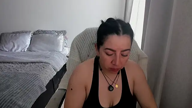 Snapshot of Im_coco chatting on 04-21-26, 12:56 Im coco online show from 04-21-26, 12:56
