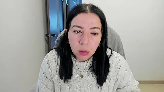 Snapshot of Im_coco chatting on 05-17-26, 09:59 Im coco online show from 05-17-26, 09:59