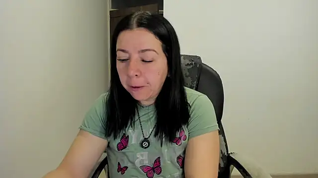 Snapshot of Im_coco chatting on 05-16-26, 10:36 Im coco online show from 05-16-26, 10:36