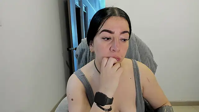 Snapshot of Im_coco chatting on 06-05-26, 12:44 Im coco online show from 06-05-26, 12:44
